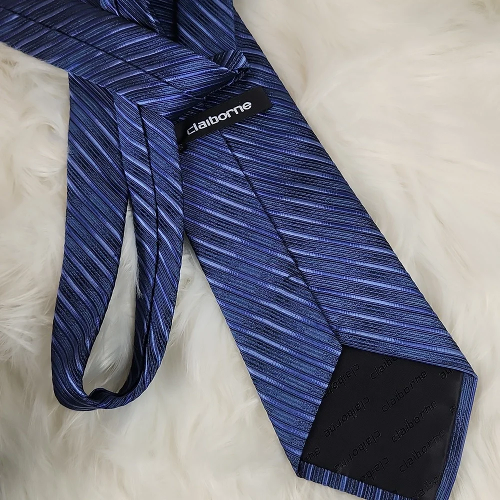 Mens Claiborne Neck Tie, Blue diagonal  stripe,100% All Imported Silk, Hand sewn